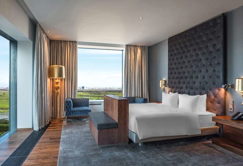 Отель Hilton Saint Petersburg Expoforum