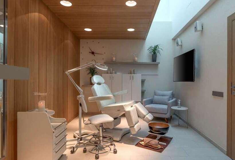 Отель Hilton Saint Petersburg Expoforum