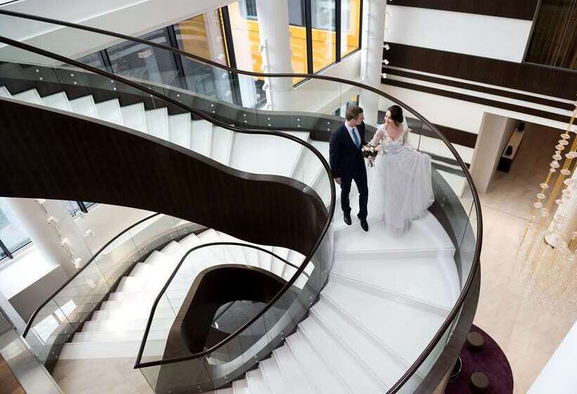 Отель Hilton Saint Petersburg Expoforum