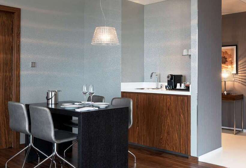 Отель Hilton Saint Petersburg Expoforum