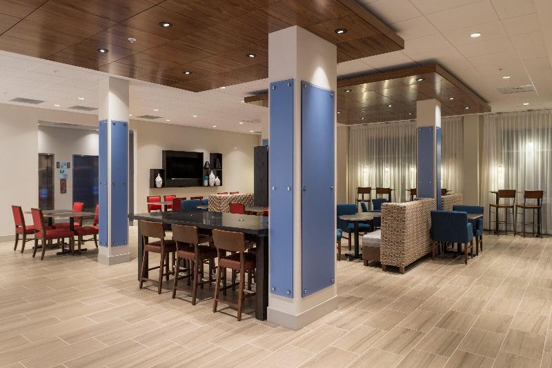 ホテル Holiday Inn Express Troy, An Ihg