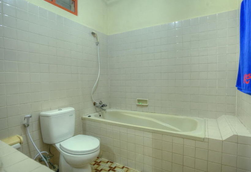 호텔 Kesumasari Beach