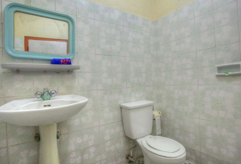 호텔 Kesumasari Beach