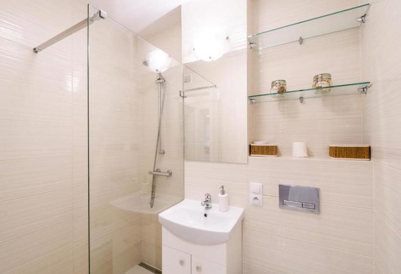 فندق Key Apartments