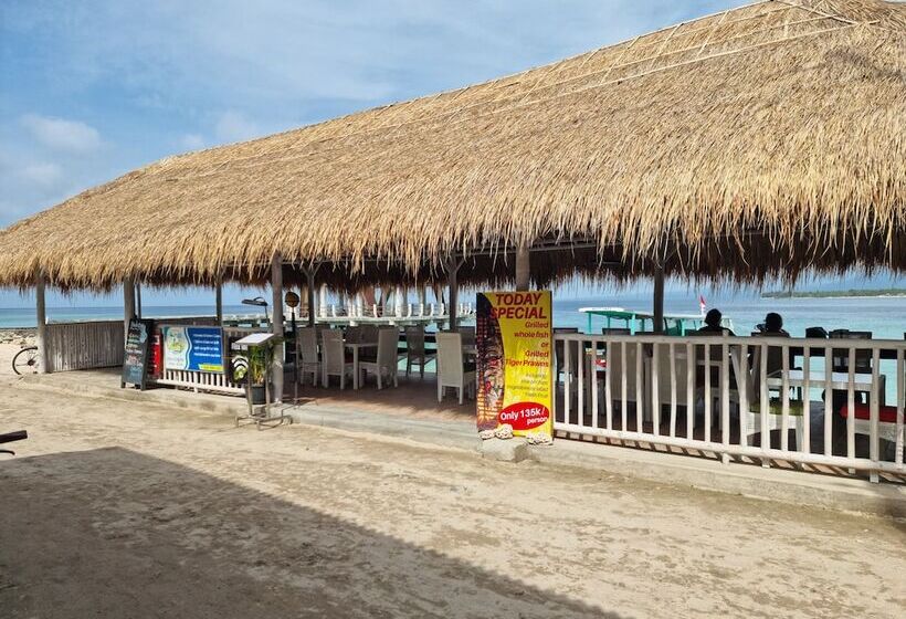 ホテル Kura Kura Beach Resort