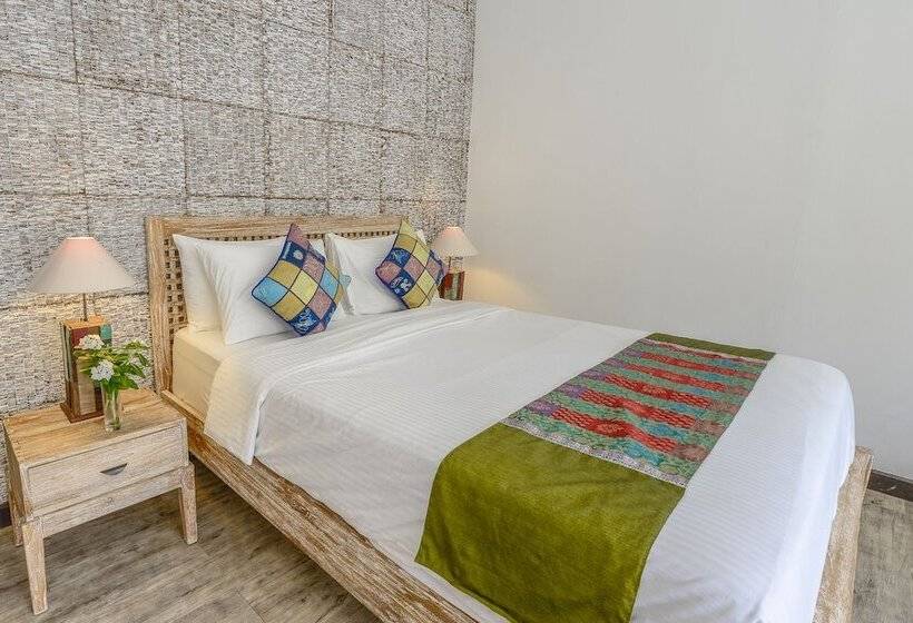 ホテル Kura Kura Beach Resort