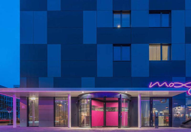 호텔 Moxy Frankfurt Airport