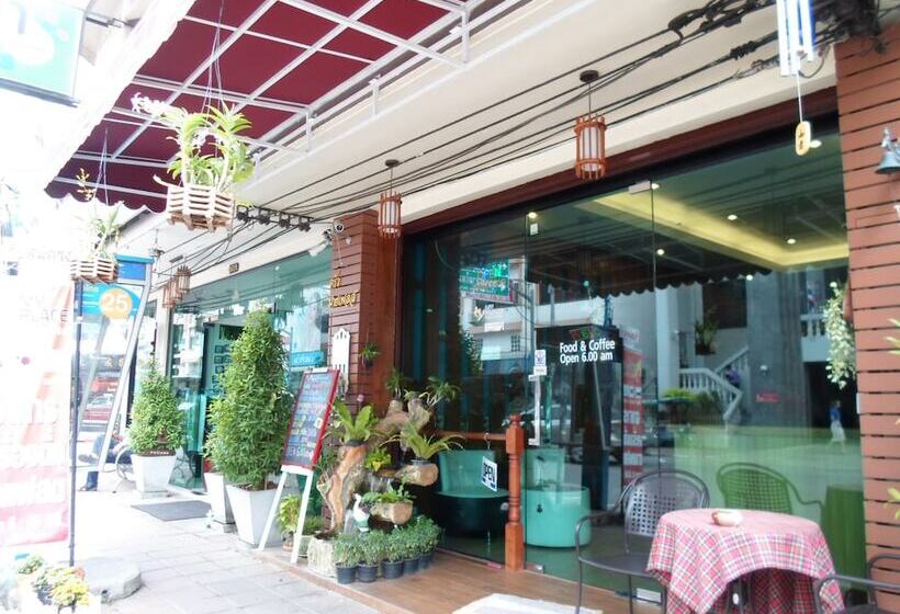 호텔 My Place @ Surat