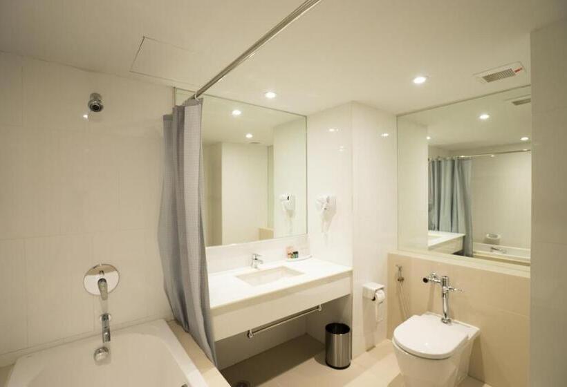 호텔 New Season Square