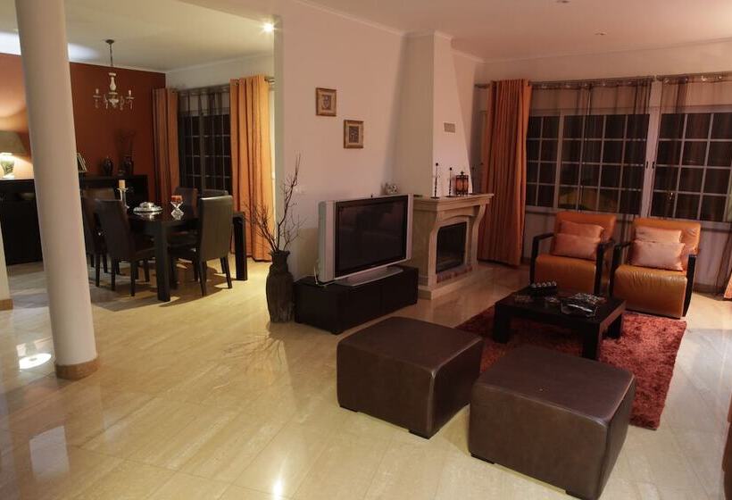 בית מלון כפרי Pico Dreams