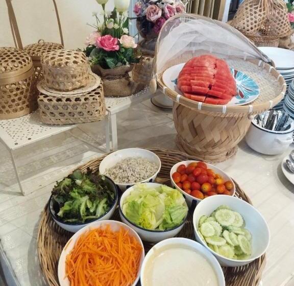 호텔 Regent Lodge Lampang