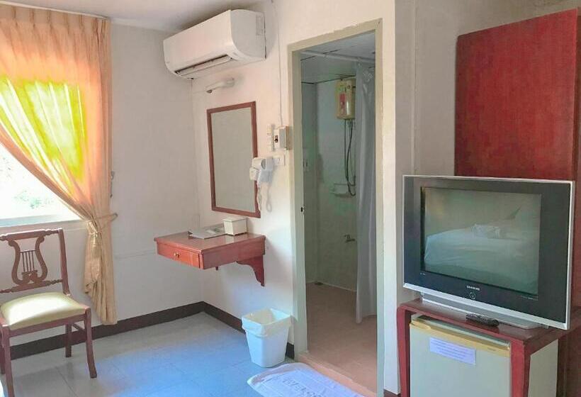 호텔 Regent Lodge Lampang