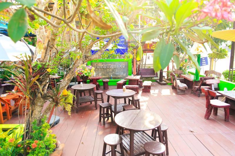 호텔 Regent Lodge Lampang