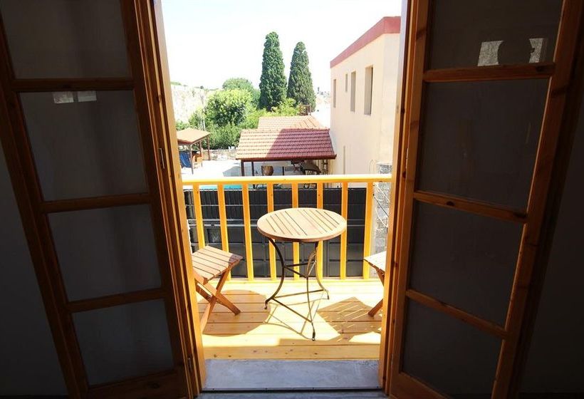 ホテル Saint George Studios