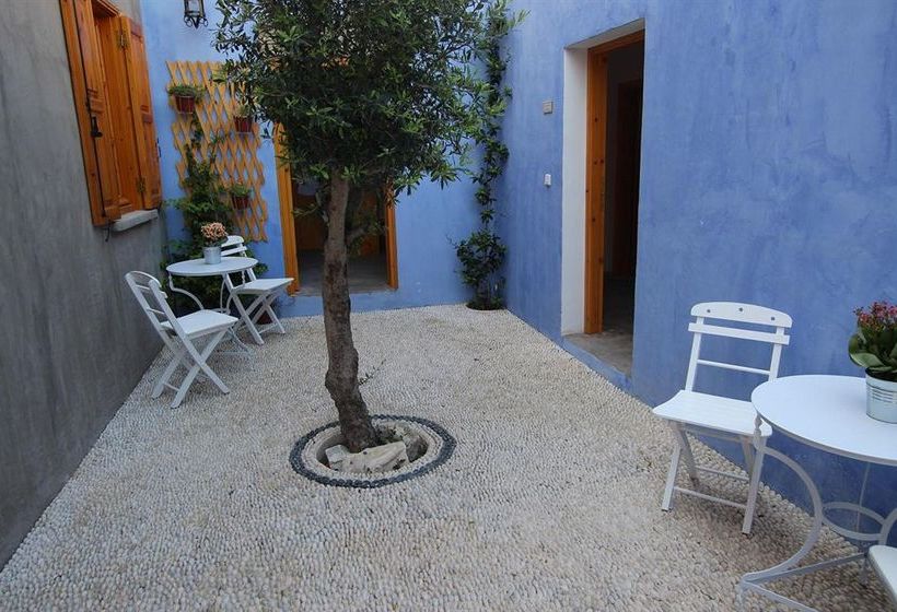 ホテル Saint George Studios