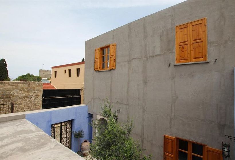 ホテル Saint George Studios