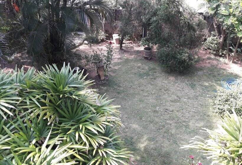 Отель Sea Front Hikkaduwa