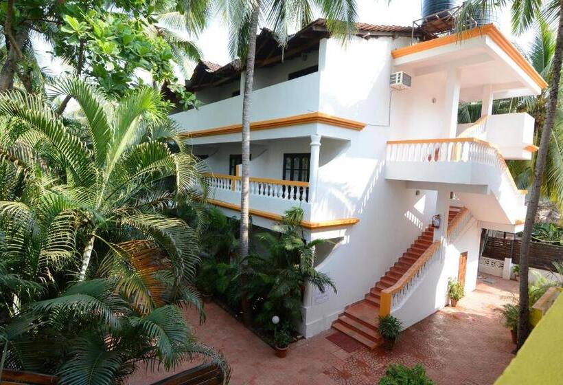 Отель Silver Sands Sunshine Angaara