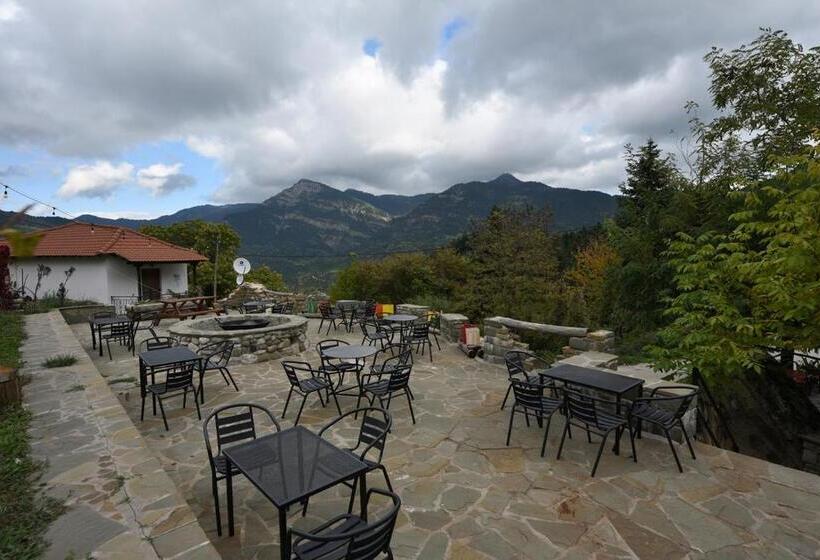 בית מלון כפרי Ta Petrina