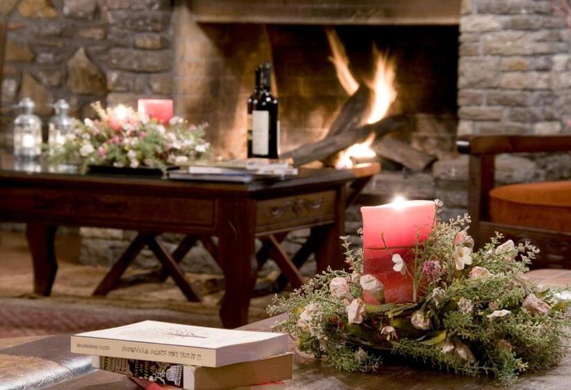 בית מלון כפרי Ta Petrina