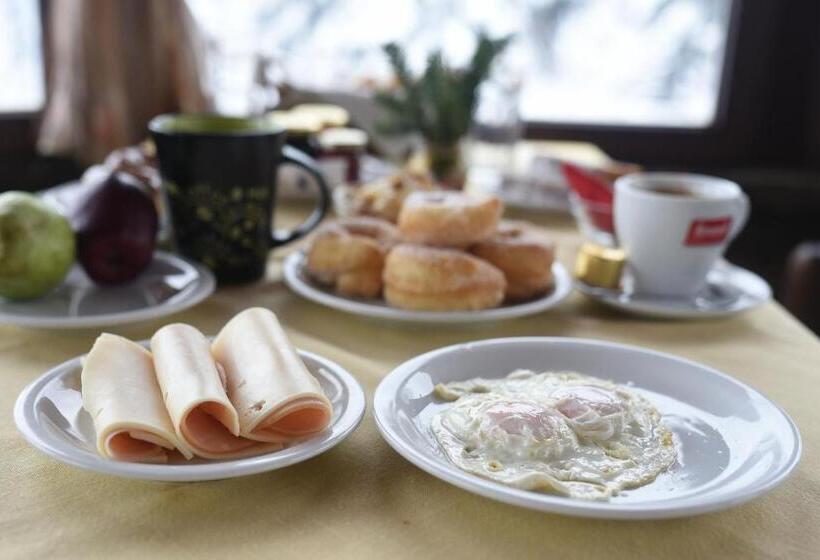 בית מלון כפרי Ta Petrina