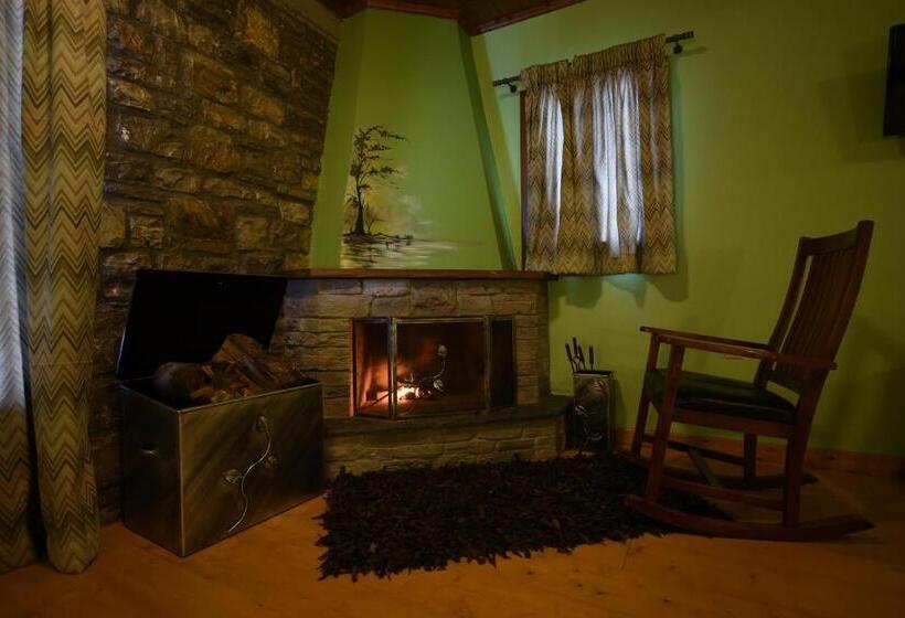 בית מלון כפרי Ta Petrina