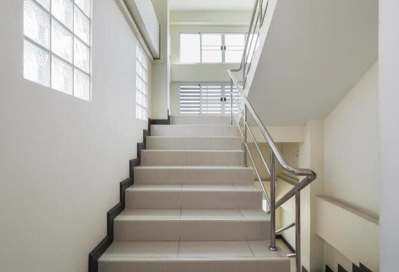 ホテル Taevaraj Place