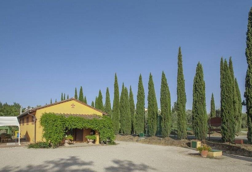 هتل Tenuta Moriano