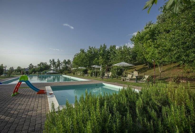 هتل Tenuta Moriano