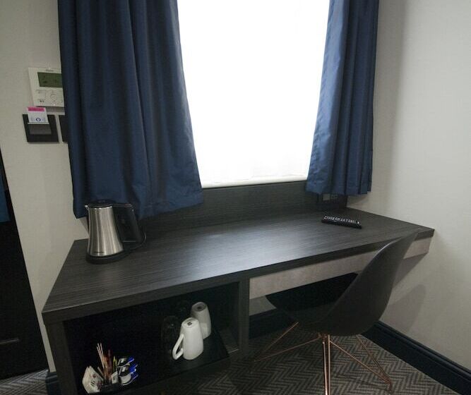 هتل The House Of Toby