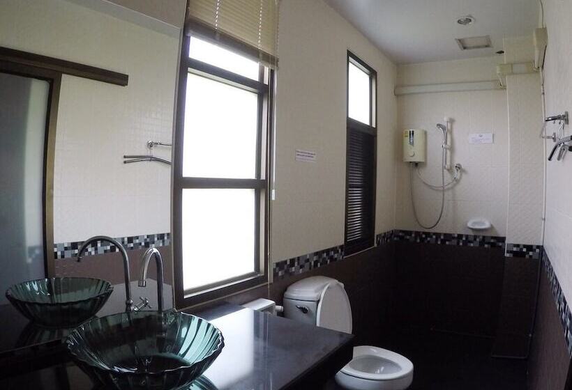 ホテル The Old Palace Resort Klong Sa Bua