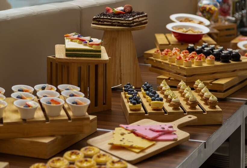 هتل Doubletree By Hilton Shanghai Hongqiao