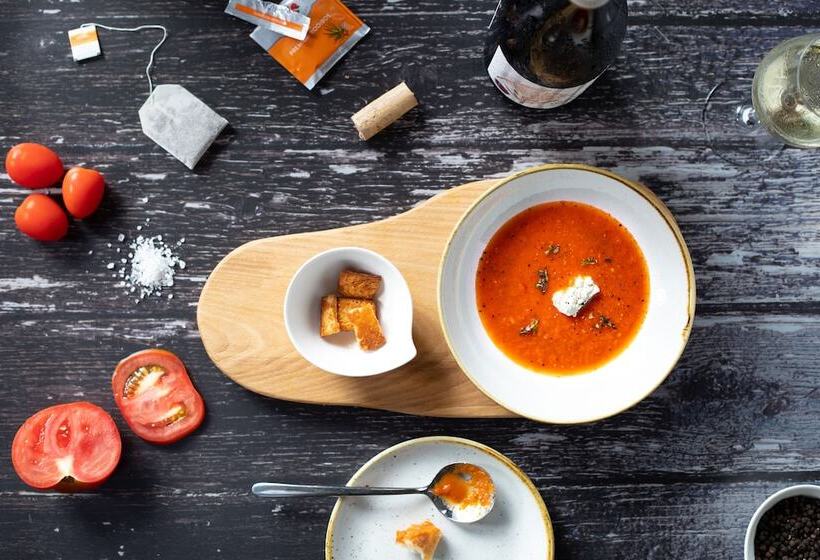 Отель Unembeza Boutique Lodge & Spa