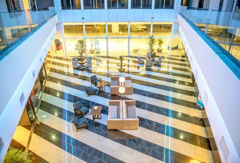 Wyndham Manta Sail Plaza Hotel And Convention Center