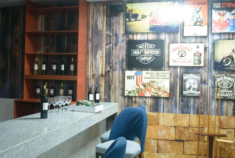 Wyndham Manta Sail Plaza Hotel And Convention Center