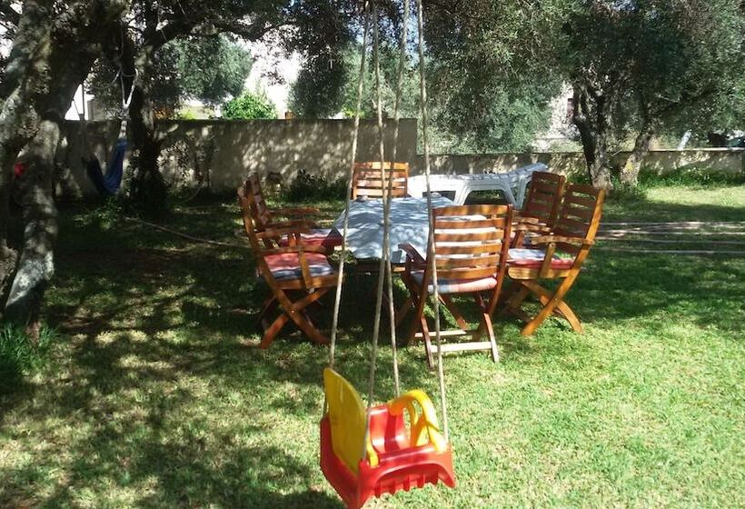 Koxyli Studios & Apartments