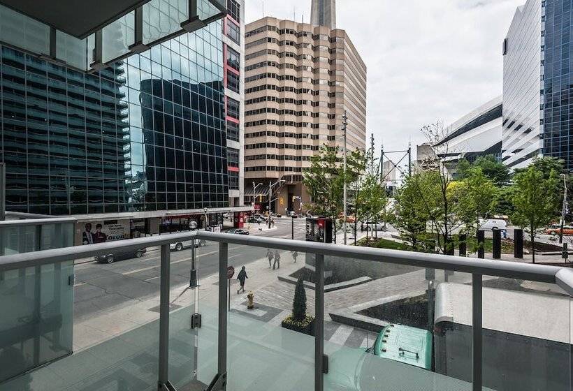 Life Suites Loft  Cn Tower