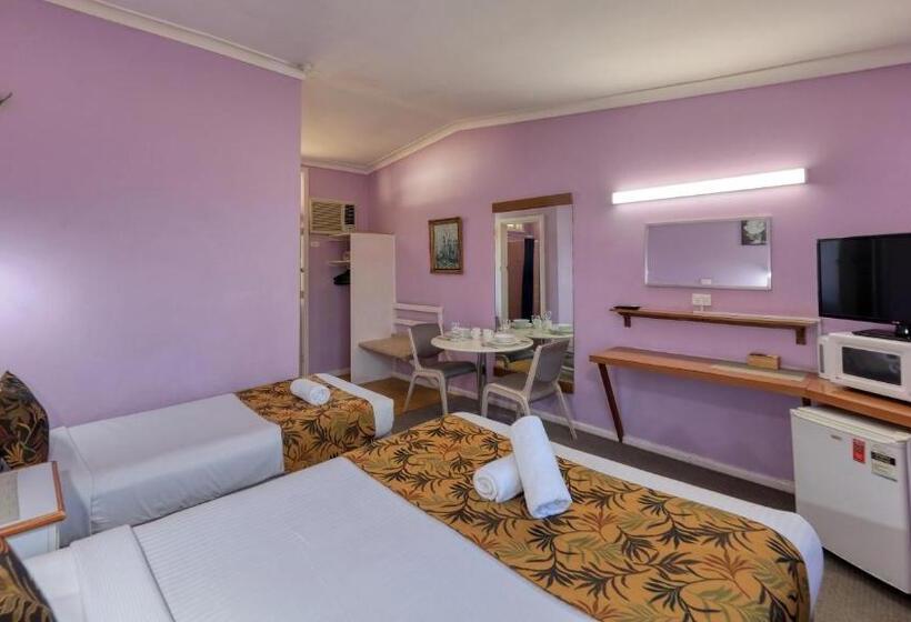 모텔 Bushmans Retreat Motor Inn