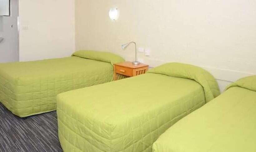 مُتل Urangan Motor Inn