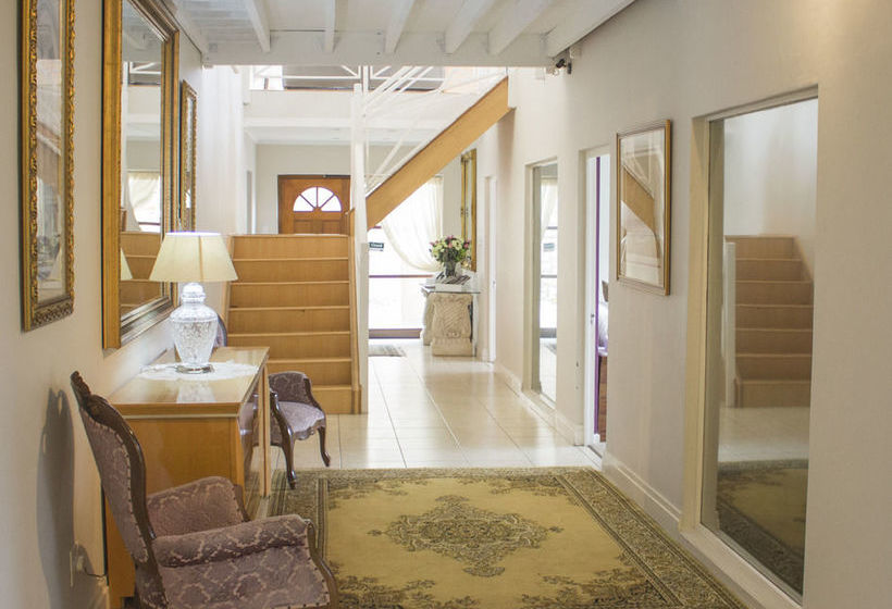 ペンション 15 On Penguin Guest House