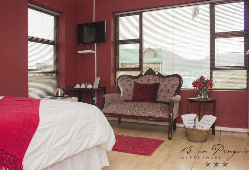 ペンション 15 On Penguin Guest House