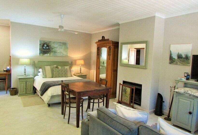 ペンション By The Way Guesthouse