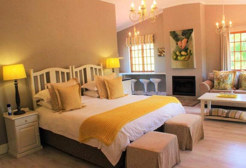 ペンション By The Way Guesthouse