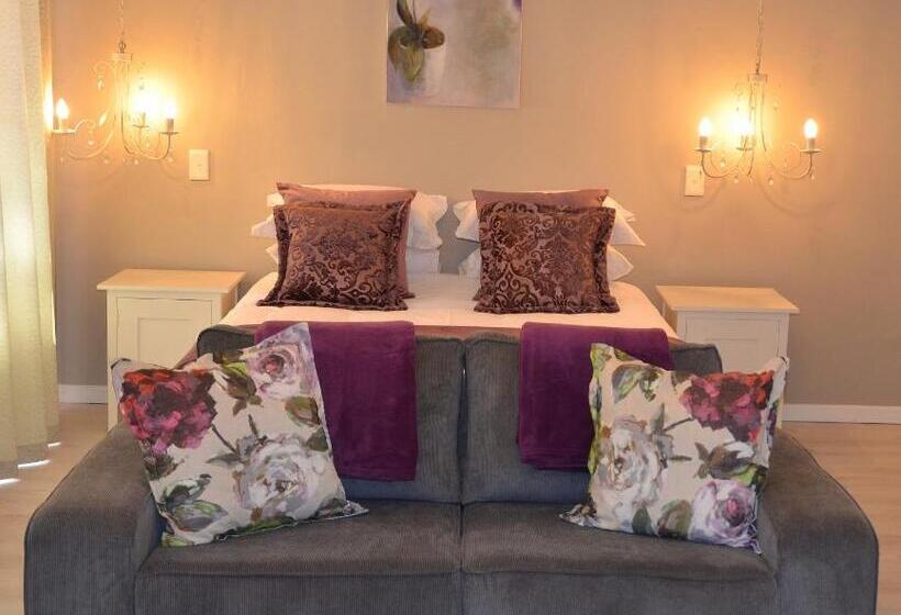 ペンション By The Way Guesthouse