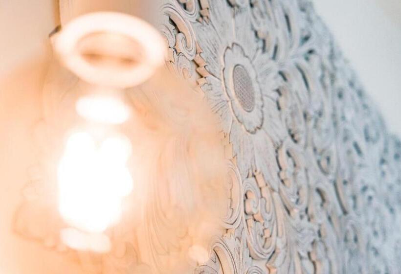 پانسیون Chiado 44