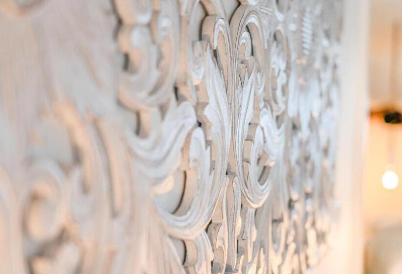 پانسیون Chiado 44