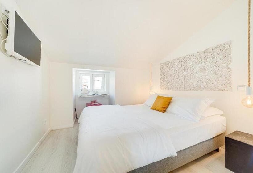 پانسیون Chiado 44