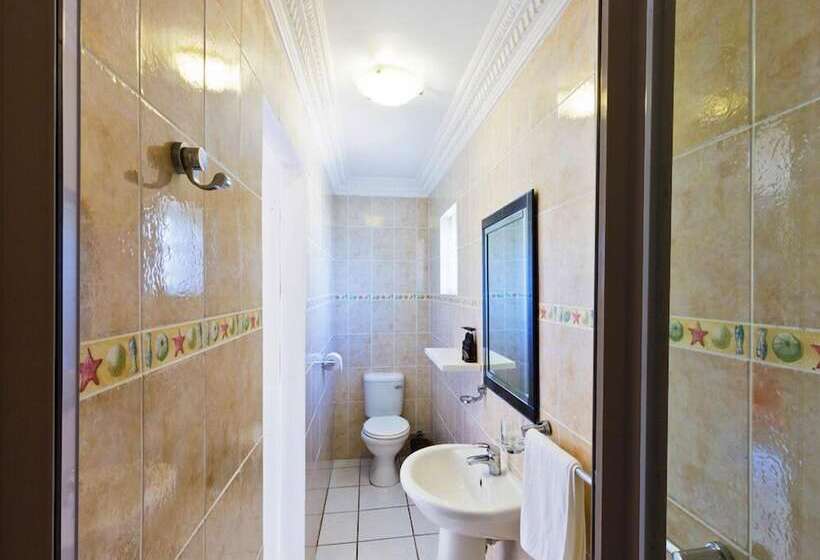 펜션 Holiday Guest House Langebaan