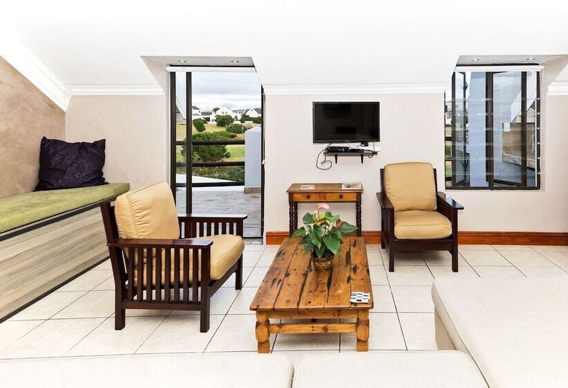 펜션 Holiday Guest House Langebaan