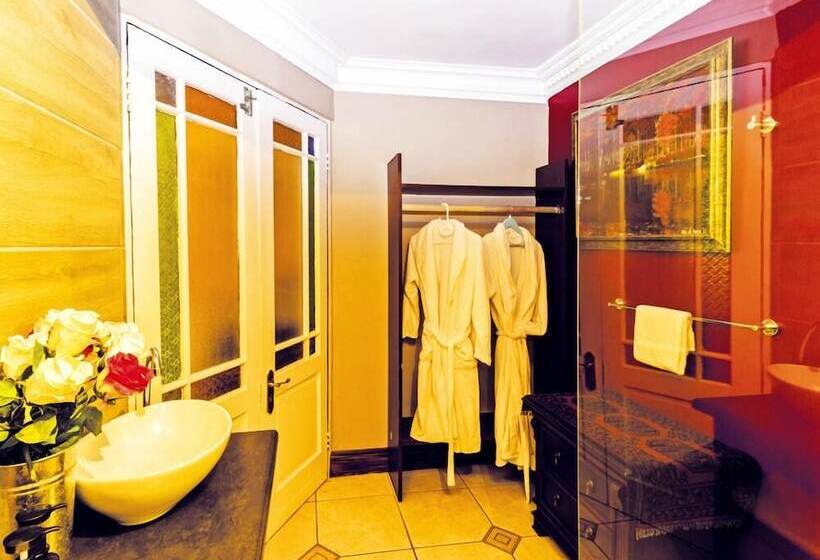 펜션 Holiday Guest House Langebaan